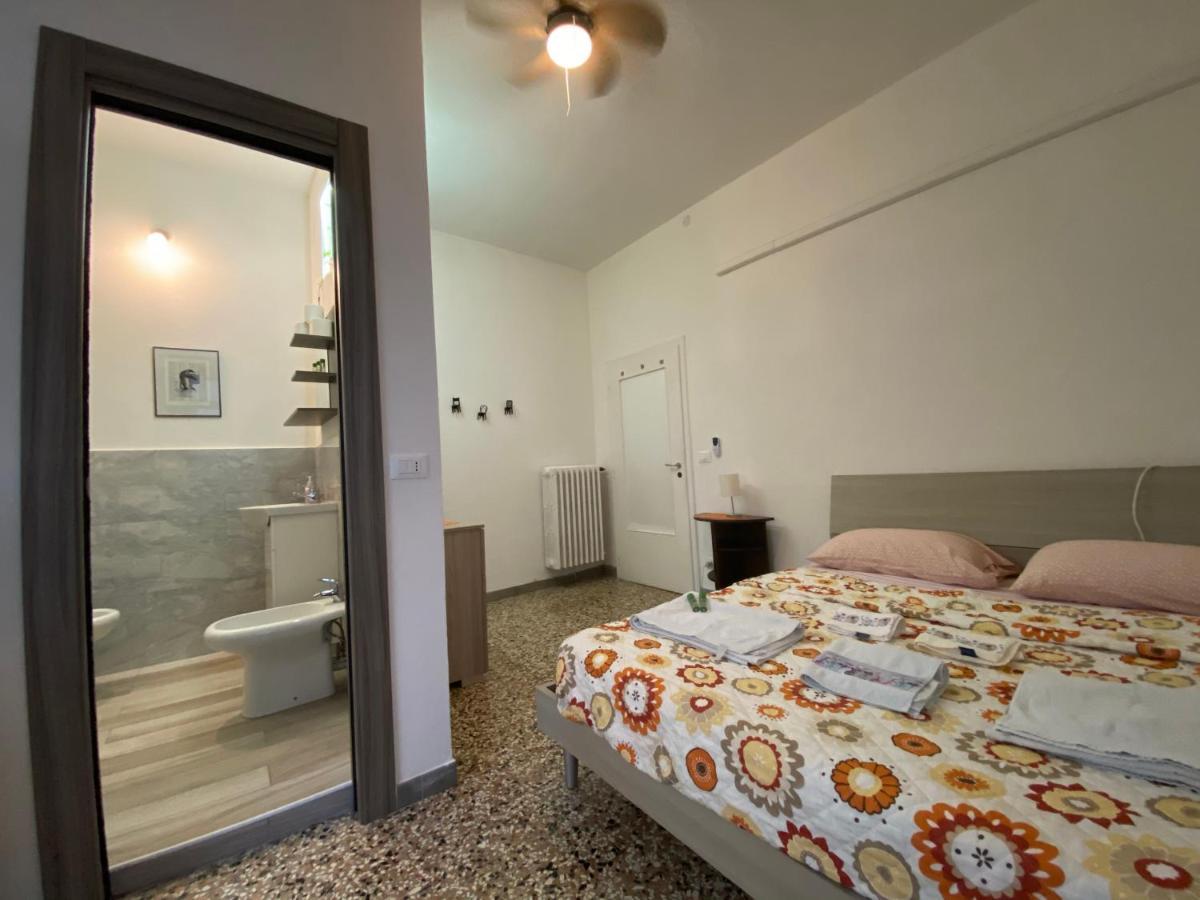 Venezia Lovely Rooms Lido di Venezia Екстер'єр фото