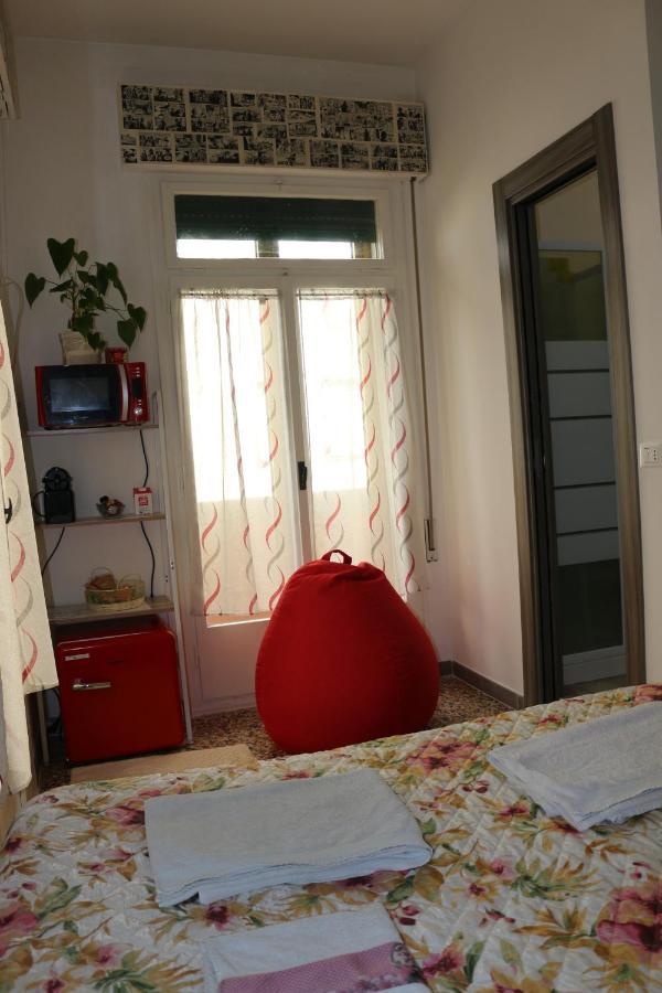 Venezia Lovely Rooms Lido di Venezia Екстер'єр фото